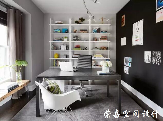 書房這么美，還能專心地看書嗎？