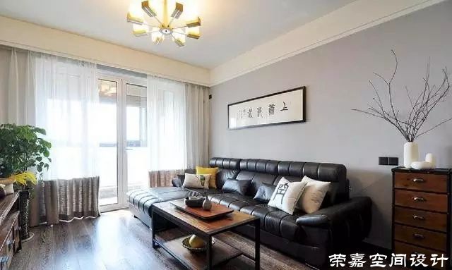 上海裝修案例89平簡(jiǎn)約時(shí)尚小三房,工業(yè)風(fēng)的客廳夠個(gè)性