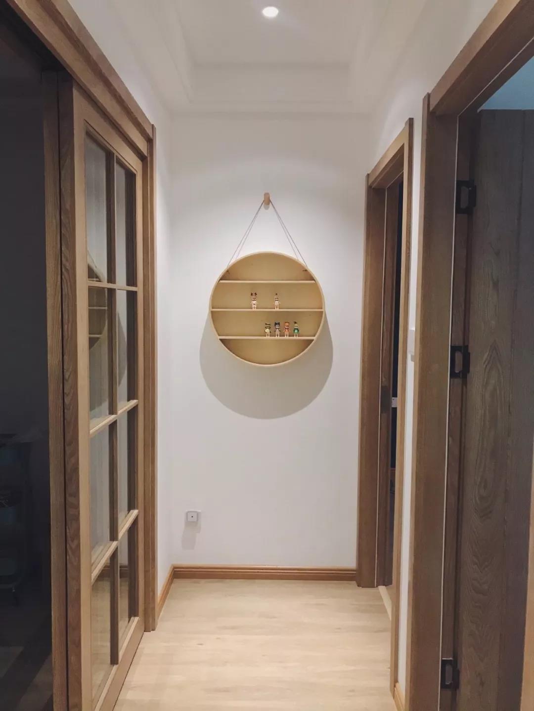 走廊盡頭這面墻，該怎么裝？